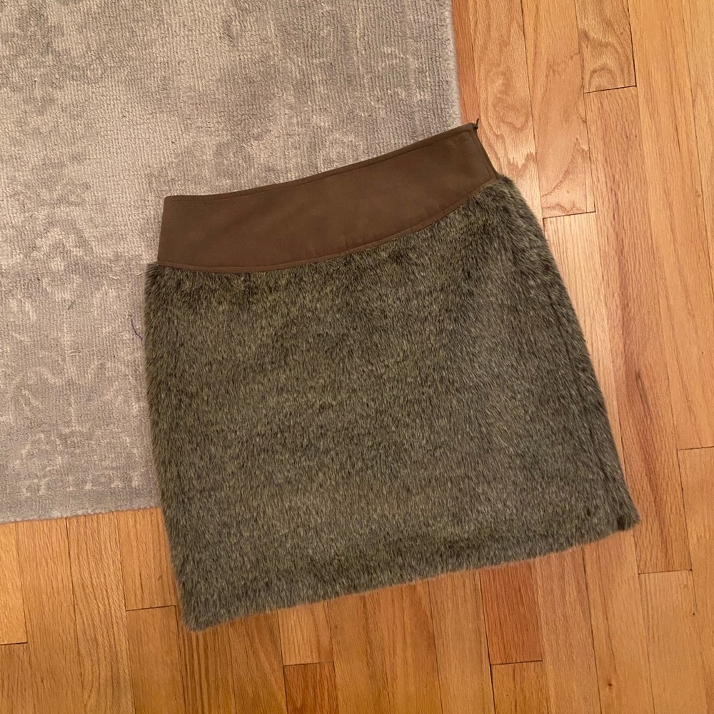 J. McLaughlin Bree Faux Fur Skirt, Size 2 - Picture 2 of 11